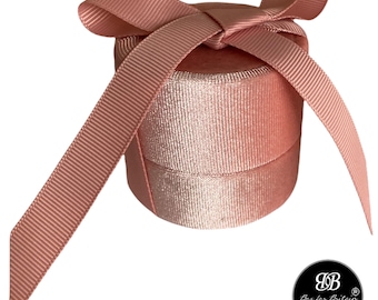 Plush Velvet Ring Box, Perfect for Engagement, Proposal, Birthdays ,Wedding, Valentines, Gifts Box, Jewellery Case