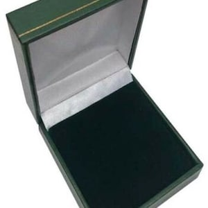 Luxury Leatherette Neclace, Universal Box. 4 Colours Perfect for Engagement Proposal Bithdays. Gifts Box, Jewellery Display Stotrage Case. Green
