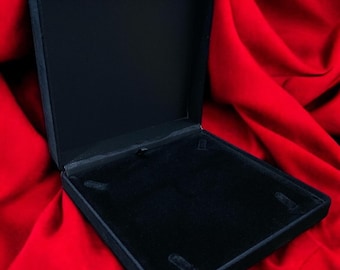 Luxury Black Velvet Jewelry Box: Large Pendant Necklace Gift Display