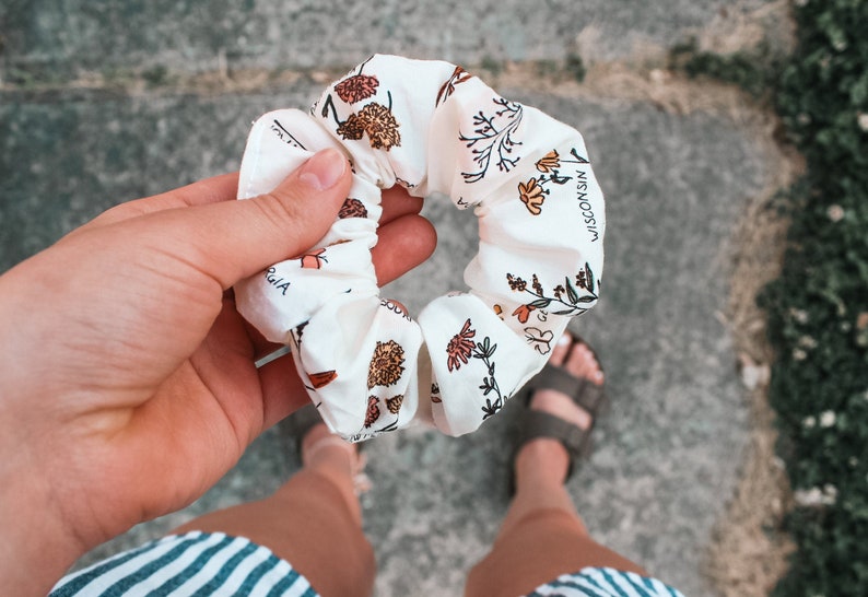 Roadside Wildflowers Scrunchie Retro Scrunchies Oversized image 0