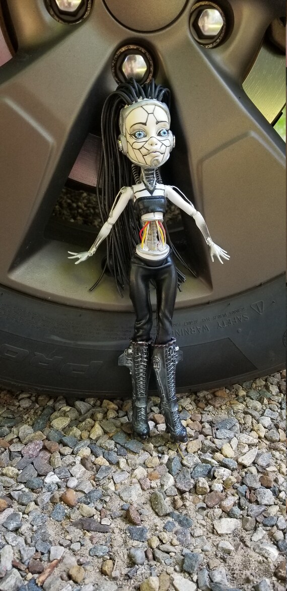 monster high robot