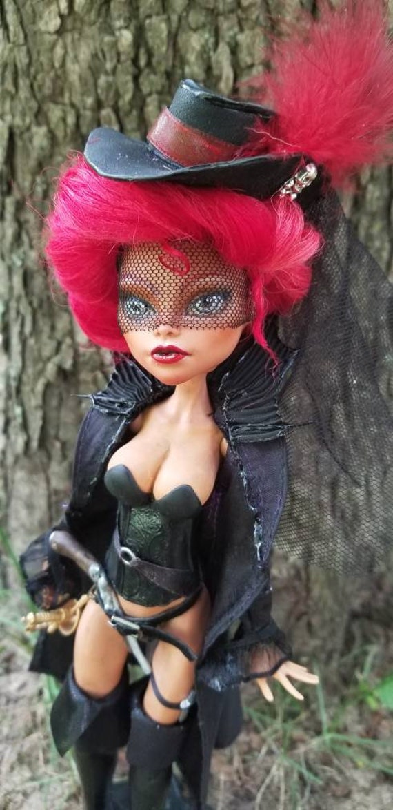 the red lady monster high