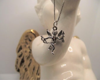 Vintage 1970's Sterling Silver Cherub pendant on an 18" sterling box chain