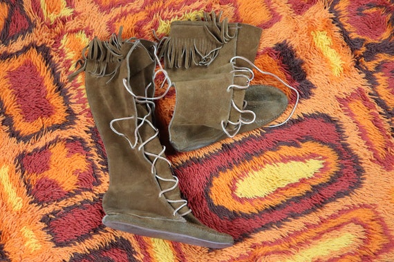 vintage minnatonka, womans mocassins,vintage hippi