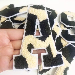 2.95 "* 3.94" Tamaño grande A a Z Toalla hecha a mano Parches de letras / Parches de bordado / Parches para coser o planchar / Regreso a la escuela / Mezclar colores