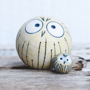 Cute owl gift for her, Ceramic owl décor for home, Baby owl gift for mom from son, Ceramic owl figurines, owls figurines shelf decor, Set 2
