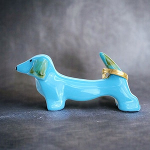 Dog Ring holder Jewelery,  Cute ring holder, Gifts for mum on her birthday, Dachshund figurine sausage dog lover gift, Ceramic ring cone