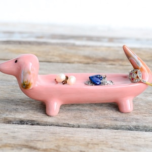 Dachshund jewelry holder dog jewelry tray rings and earrings, Dog Mom gift, Cute Dachshund Dog ring dish gifts her, porcelain jewelry tray pinkdog