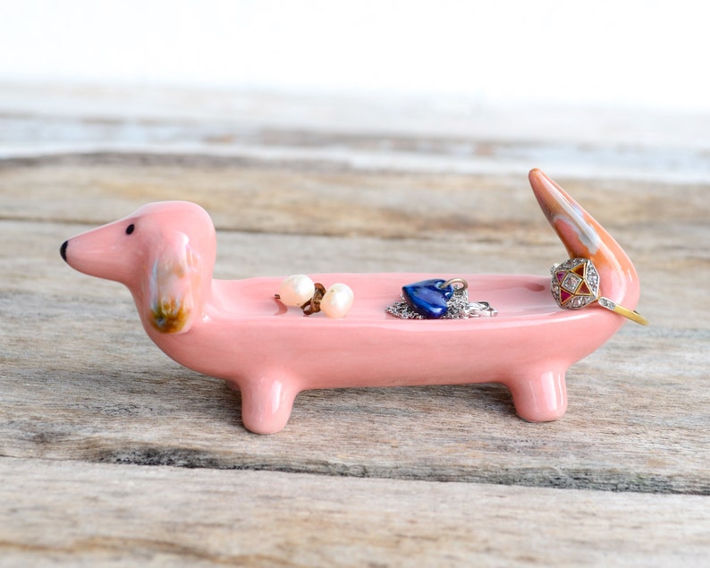 Dachshund jewelry holder dog jewelry tray rings and earrings, Dog Mom gift, Cute Dachshund Dog ring dish gifts her, porcelain jewelry tray pinkdog