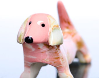 Porte-bague rose pour chien teckel en porcelaine, animal de compagnie de bureau, Doxie, saucisse à la salchicha, porte-bague pour chien, cadeau pour amoureux des chiens, exposition de joies, arbre à bagues