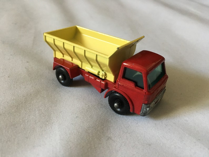 matchbox no 70 grit spreading truck