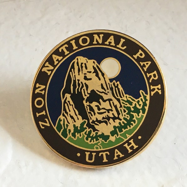 1" Zion National Park Utah Vintage Pinback Pin