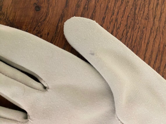 Vintage Pale Green Gloves, Mambo Brand, Nylon Sim… - image 7