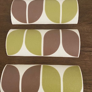 Genuine Vintage Wallpaper, Classic 1970s Geometric Design, 10 pieces, 26 cm x 13.25 cm