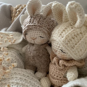 Baby Cake Bunny Pattern crochet Amigurumi Hase Häkel Anleitung Pucksäckchen, Beanie, Pixie, Latzhose Deutsch & English PDF © Bild 7