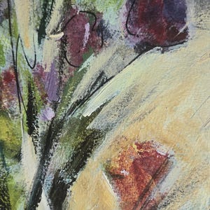 Pode incluir: Uma pintura abstrata com pinceladas em camadas em tons de creme, verde-oliva e bord&ocirc; profundo. A composi&ccedil;&atilde;o inclui linhas de carv&atilde;o escuras e gestuais que formam formas florais contra um fundo texturizado, assinada por Bignell.