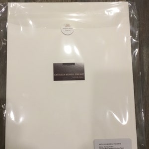 Puede incluir: Una impresi&oacute;n blanca con paspart&uacute; de una pintura de paisaje de invierno titulada "Winter, Hungry Hollow". La impresi&oacute;n est&aacute; firmada por la artista, Kathleen Bignell, y tiene un precio de 135,00 &euro;.
