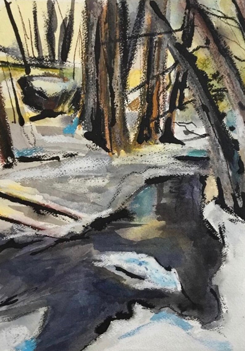 Puede incluir: Pintura abstracta de acuarela de una escena de bosque con &aacute;rboles oscuros y un camino gris claro que conduce al bosque.
