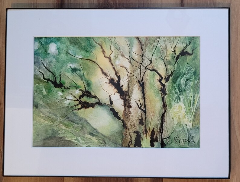 Puede incluir: Pintura acuarela de un &aacute;rbol con ramas marrones y hojas verdes. La pintura tiene una sensaci&oacute;n ligera y aireada y est&aacute; firmada "Bignell" en la esquina inferior derecha.