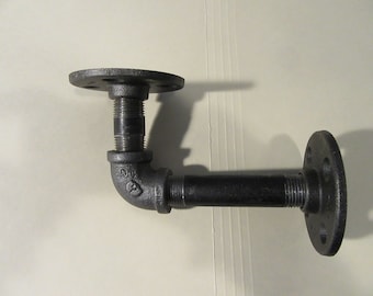 Item # 423,  1/2" Shelf bracket