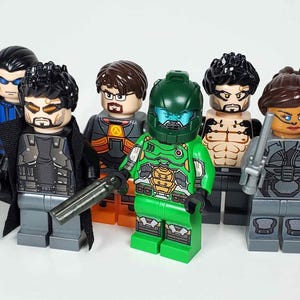 Sci-Fi Custom Construction Toy Figures