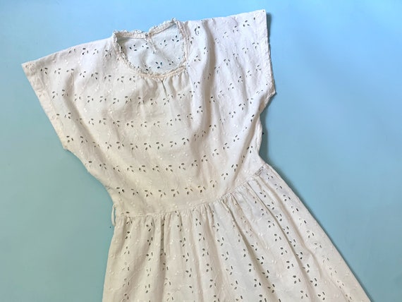1940's Dress - Vintage 40's White Cotton Eyelet Em