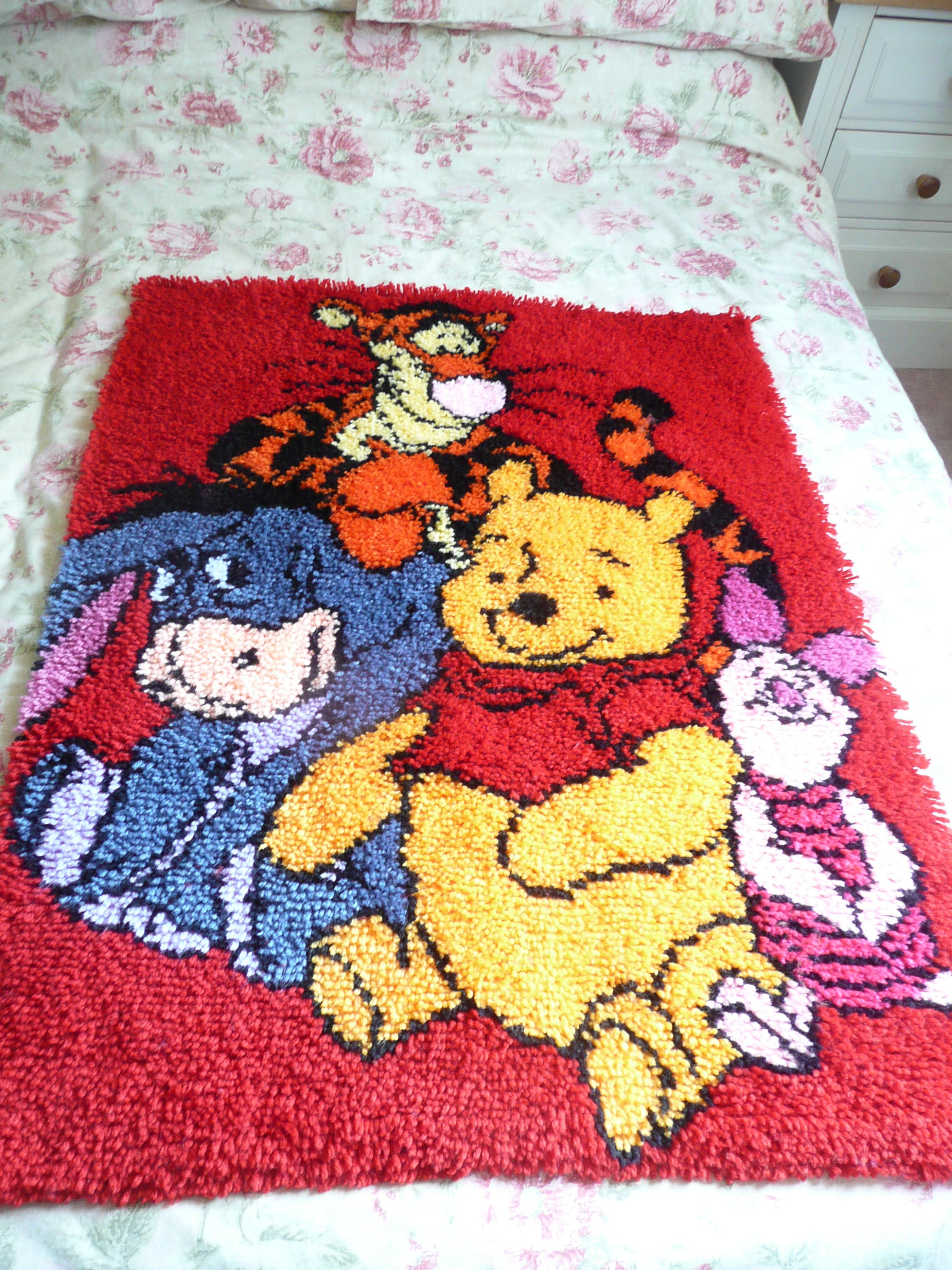 Disney Winnie The Pooh And Piglet Latch Hook Rug Kit 13 x 13 Caron Made  in USA