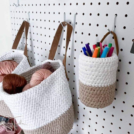 Hanging Crochet Pen Holder Pattern | Small Basket (PDF Pattern)