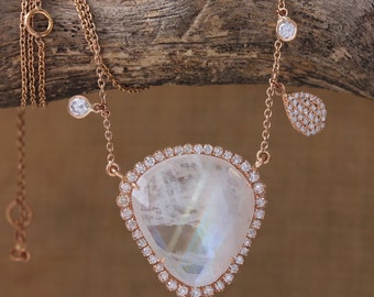 14k Rose Gold 8.58ct Moonstone 0.68ct Diamond Pendant Necklace (18 inches)