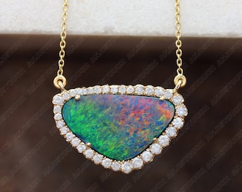 Naturalny diamentowy opal w kształcie trójkąta naszyjnik z wisiorkiem z litego 14-karatowego żółtego złota, biżuteria ślubna, prezent urodzinowy/świąteczny dla niej/dziewczyny