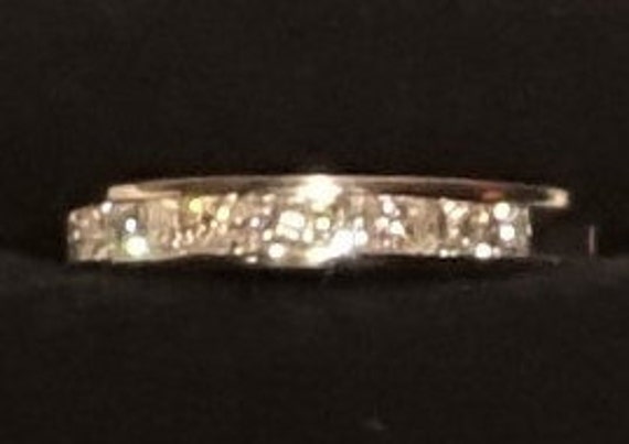 14K White Gold and .60 ct tw Diamond Ring, Size 5 - image 5