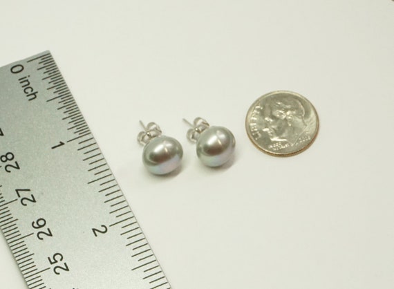 14K White Gold and Gray Button Pearl Earrīngs - image 7