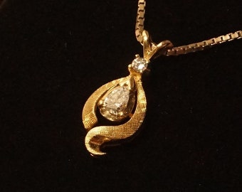 14K Gold with 1/4 carat total weight Diamond Pendant, 1.7 Grams