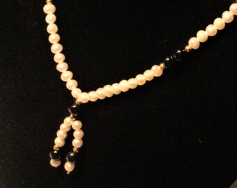 14K Gold, Freshwater Pearl and Black Onyx Necklace, 14.5 Grams