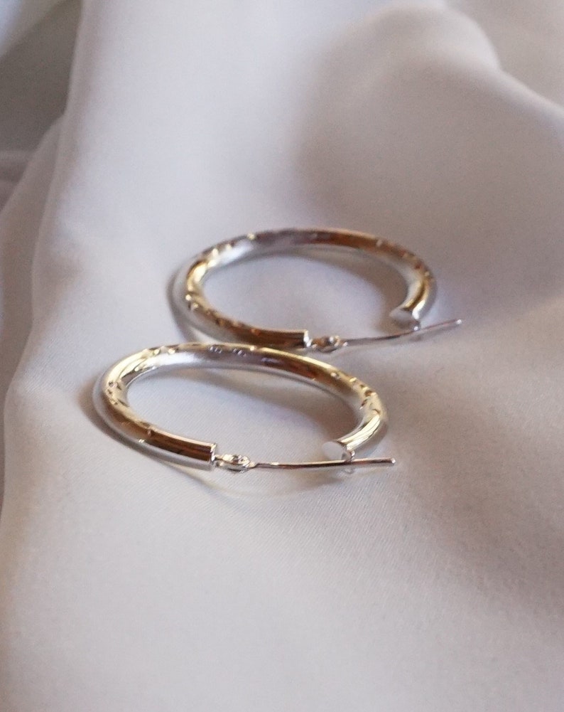 14K White Gold Earrings 1.8G
