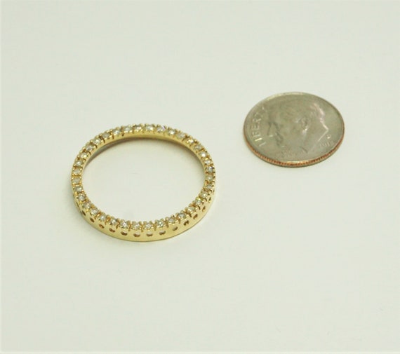 14K Gold and 1/2 ct tw Diamond Circle Pendant - image 8