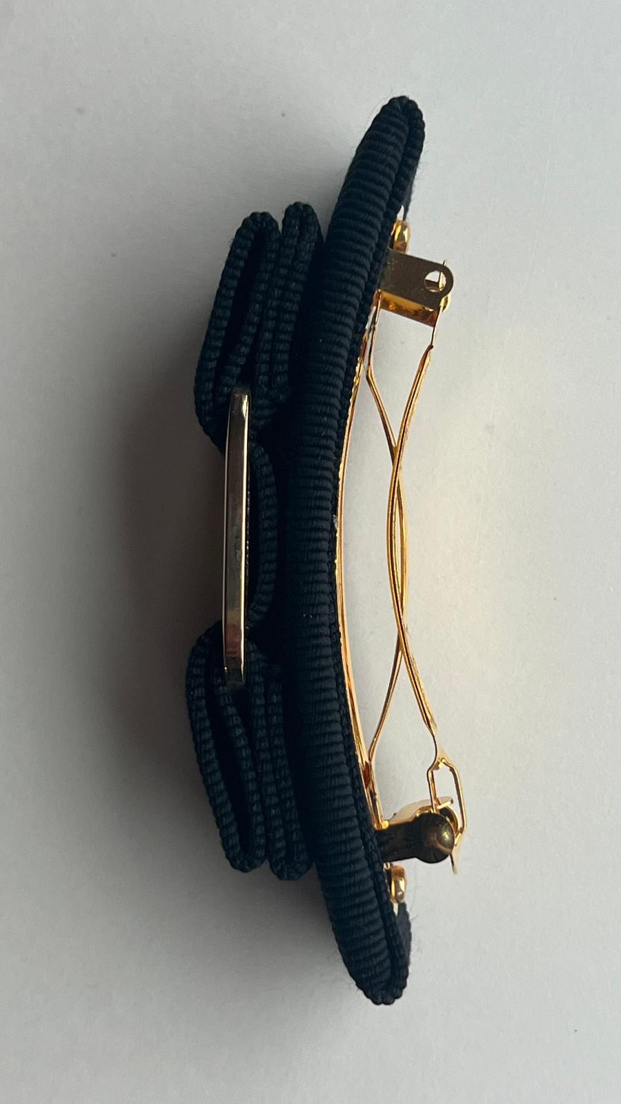 ヘアアクセサリー Salvatore Ferragamo Black fabric hair clip Authentic Salvatore Ferragamo Hair Clip SP Buckle Logo Black