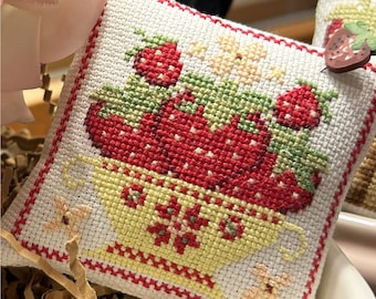 New Anabella's Needleart Baskets of Blooms™ ~ STRAWBERRIES Cross Stitch Pattern ~ Anabella's Cross Stitch ~ Strawberry Cross Stitch