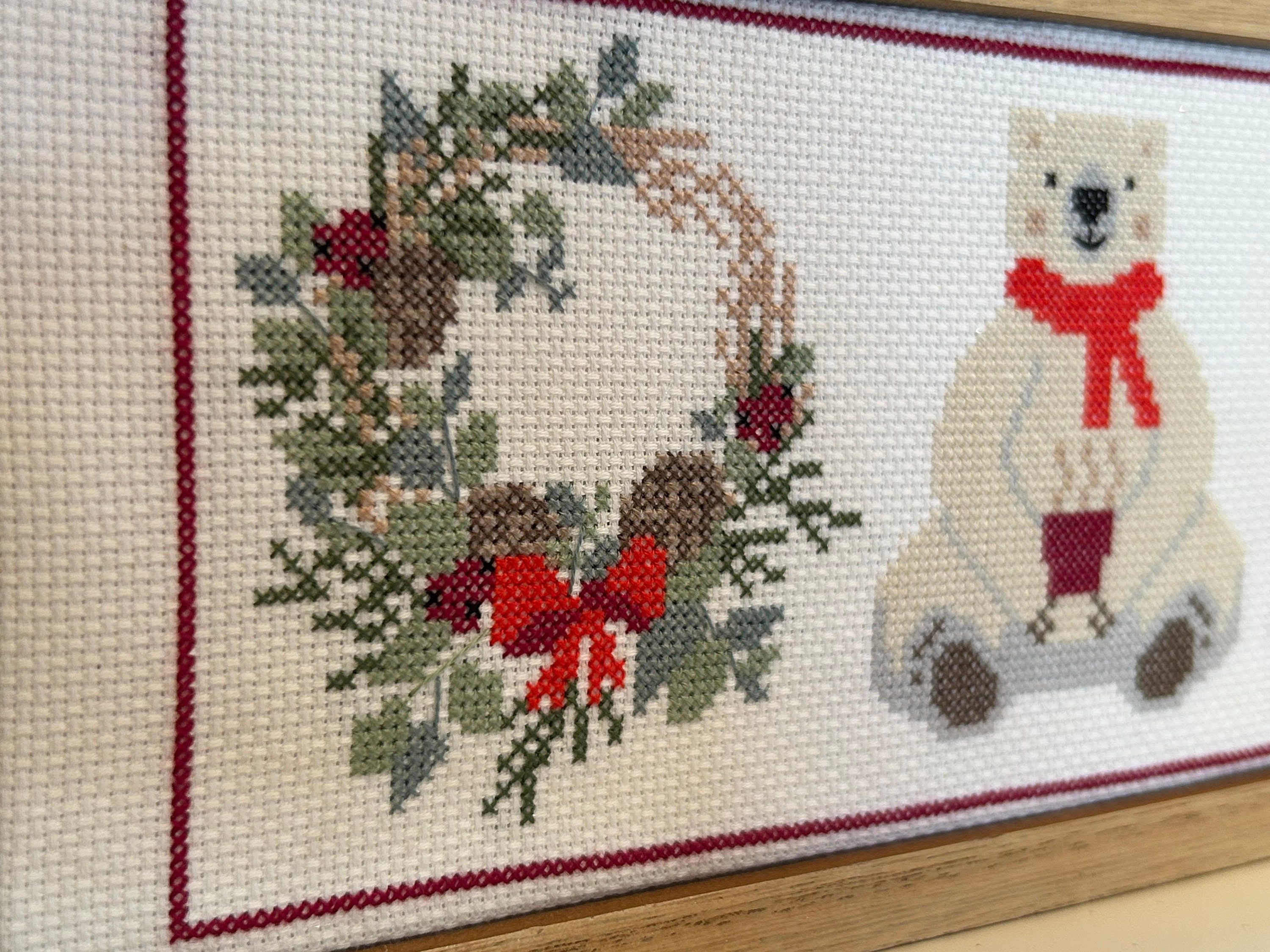 Anabella's Needleart QuickStitch™ CHRISTMAS SIMPLE SMALLS™ Cross Stitch  Book 15 Designs ~ Christmas Cross Stitch ~ New Cross Stitch Book