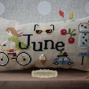 When I THINK OF JUNE Cross Stitch Pattern by Puntini Puntini with Button image 1