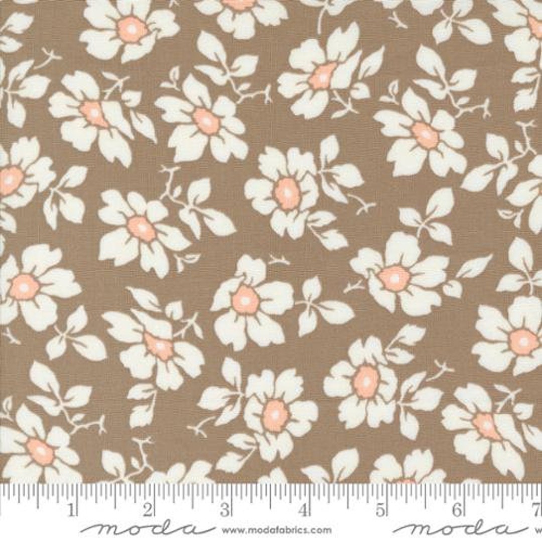 Moda ~ Fig Tree & Co -jelly and Jam Flour Sack Daisy Twine ~ Fabric by ...