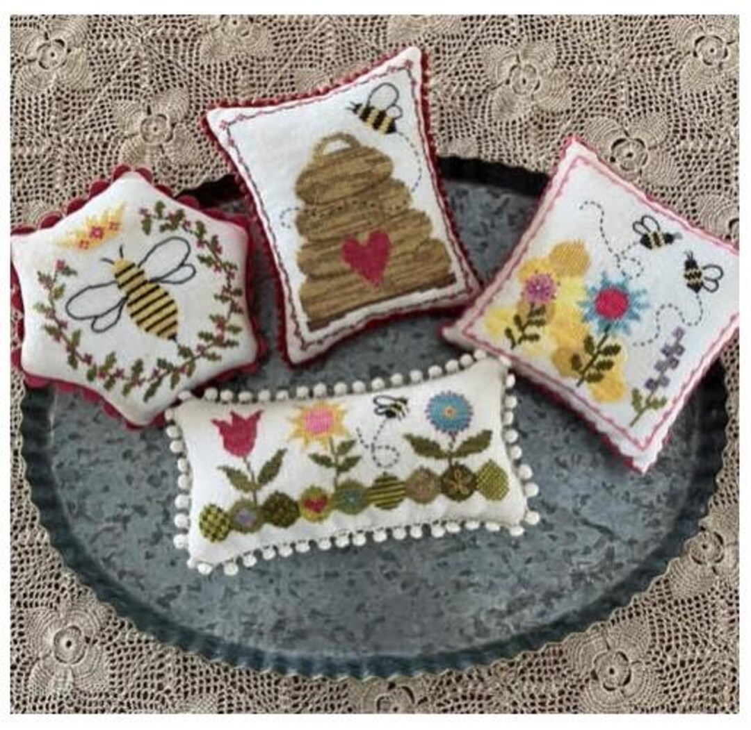 Under the Garden Moon Bees Knees Cross Stitch Pattern ~ Set of 4 ~ New ...