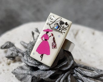 Love ring for woman, pink ring woman, pink lady ring, resin ring woman, fashion resin ring, Mrs Love ring, original ring, white ring woman