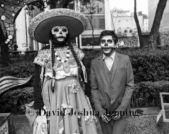 Muertos - Mexico City 2019 - Dia de los Muertos - Fine Art Photograph - Street Photo - Black and White - Fine Art Print - Mexico