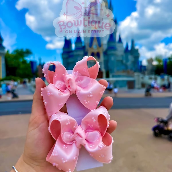 Minnie Mini Piggie Pearl Satin Set Boutique Bow