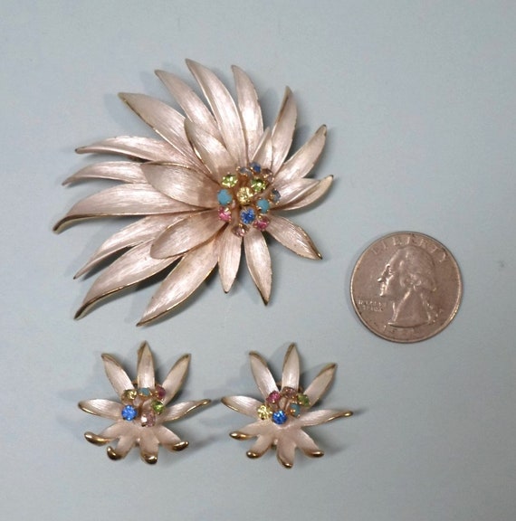 Vintage PIN & EARRINGS SET Modern Flowers w/ Rhin… - image 6