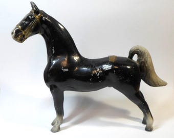 Vintage METAL HORSE FIGURINE - Aerial Tramway Franconia Notch N H Souvenir 8" Lg