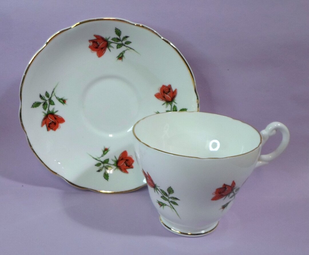 Vintage Royal ASCOT TEA CUP & Saucer Tomato Red Roses English Genuine