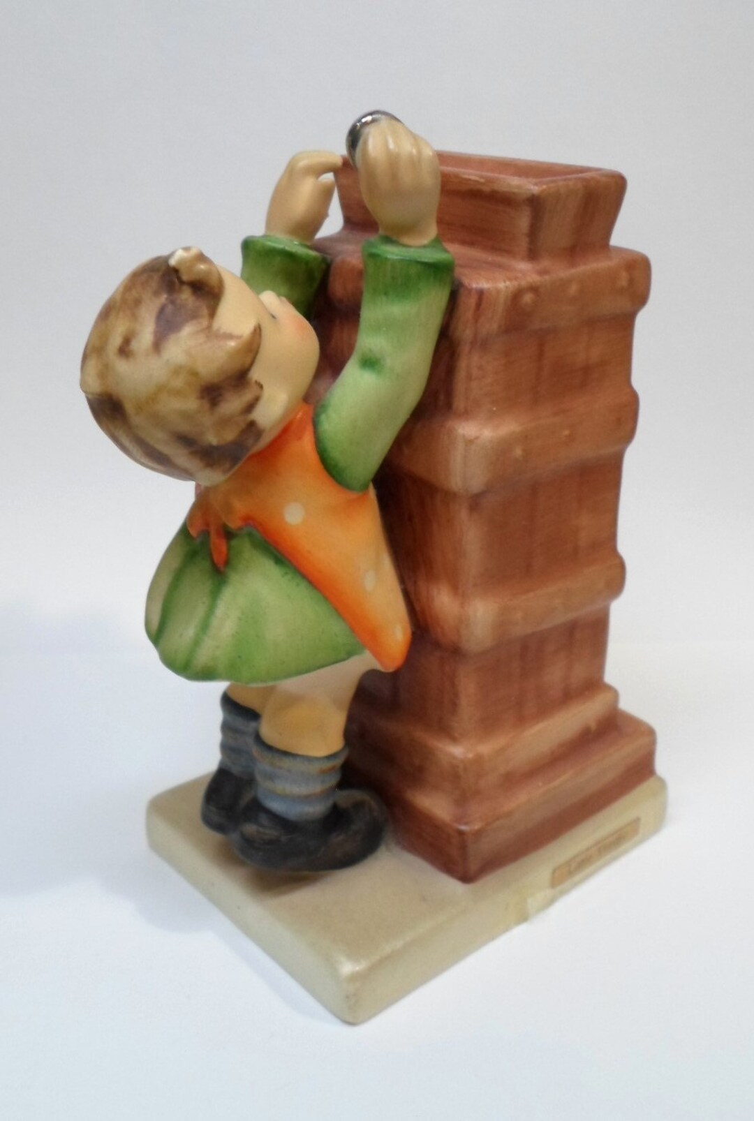 Vintage HUMMEL FIGURINE Little THRIFTY Girl Figurine / Coin Bank 118