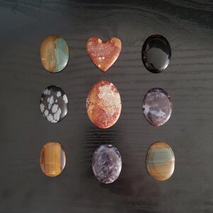 Natural Gemstone Worry Stone: Polished Crystal for Meditation